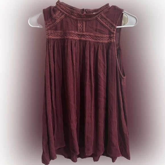 Altar'd State Tops - ALTAR’D State super cute burgundy top! Cute detail at top and on back. Small